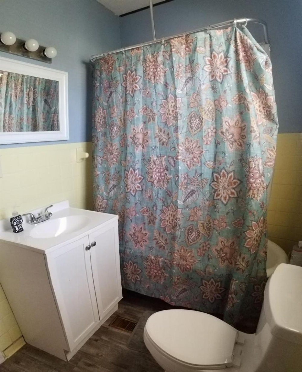 Bon Paul & Sharky's Hostel Main image